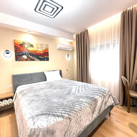 Penzion Prime Location - Shared Bath *