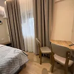 Prime Location - Shared Bath Guest house *